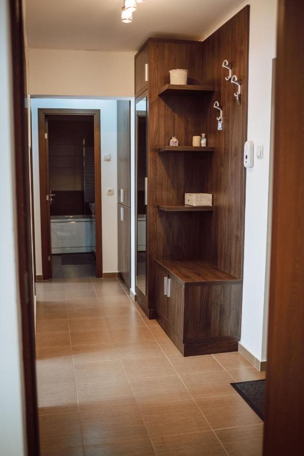 Adrian Home Mega Ploieşti Esterno foto
