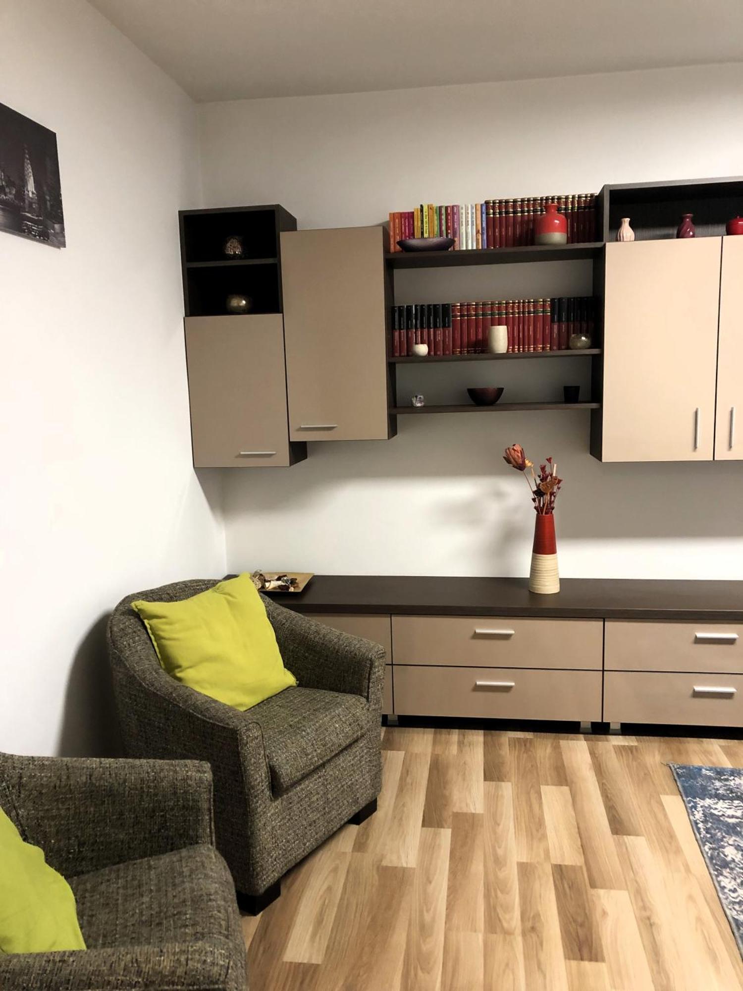 Adrian Home Mega Ploieşti Esterno foto